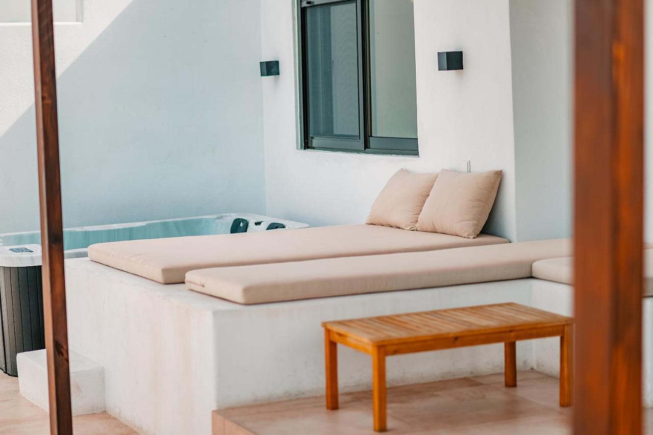 Suites With Magical View & Jacuzzi Athens Exterior photo